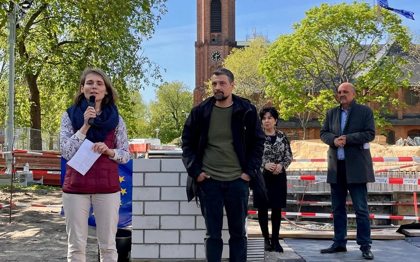 Grundsteinlegung des neuen Jugend- und Stadtteilzentrums in der Auguste-Viktoria-Allee