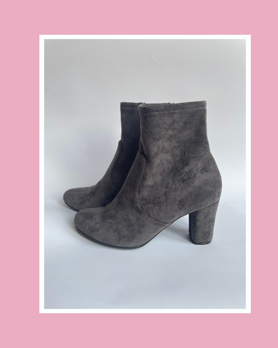 Graue Rauleder-Stiefeletten