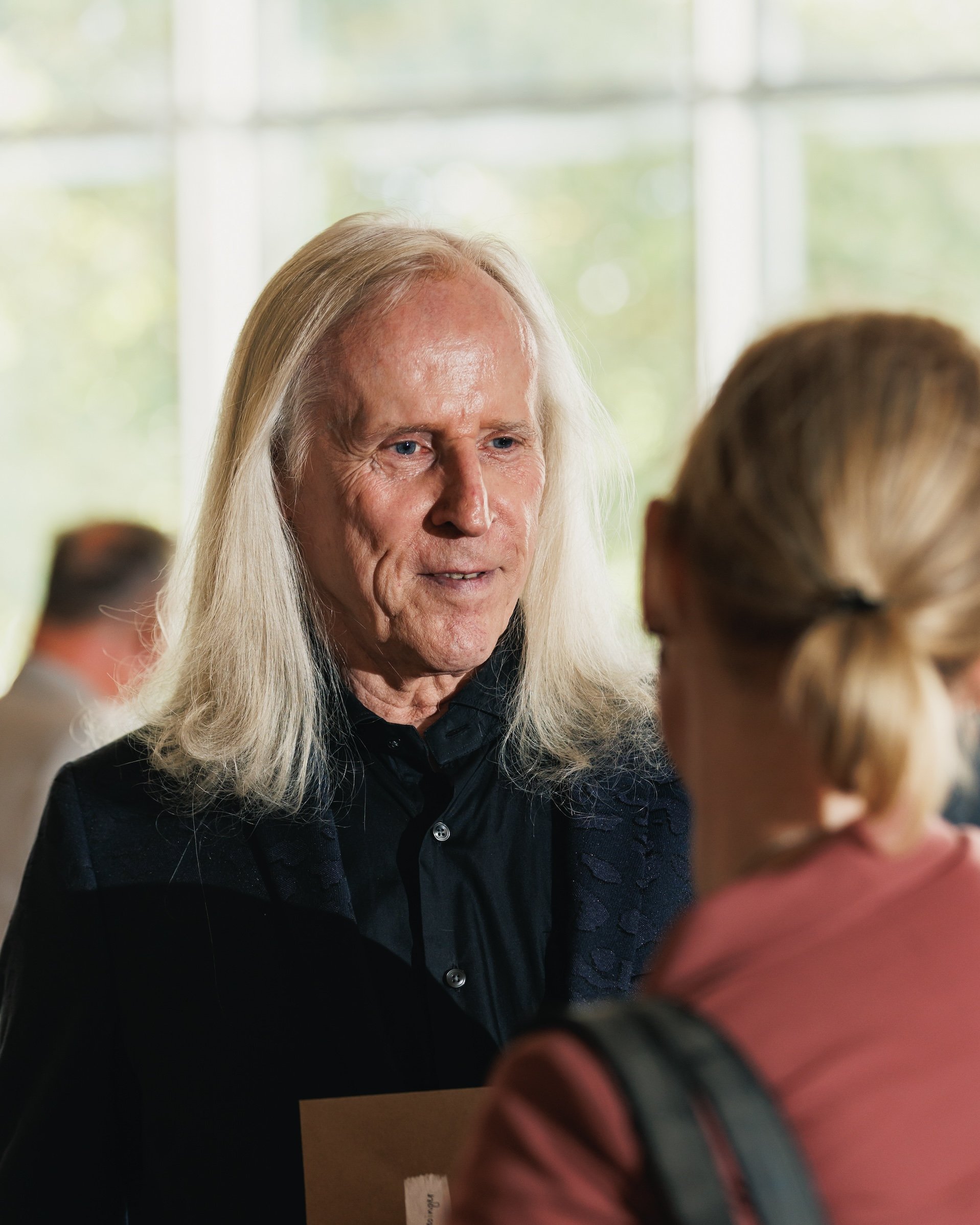 Der Geschäftsführer Fritz Kiesinger im Gespräch